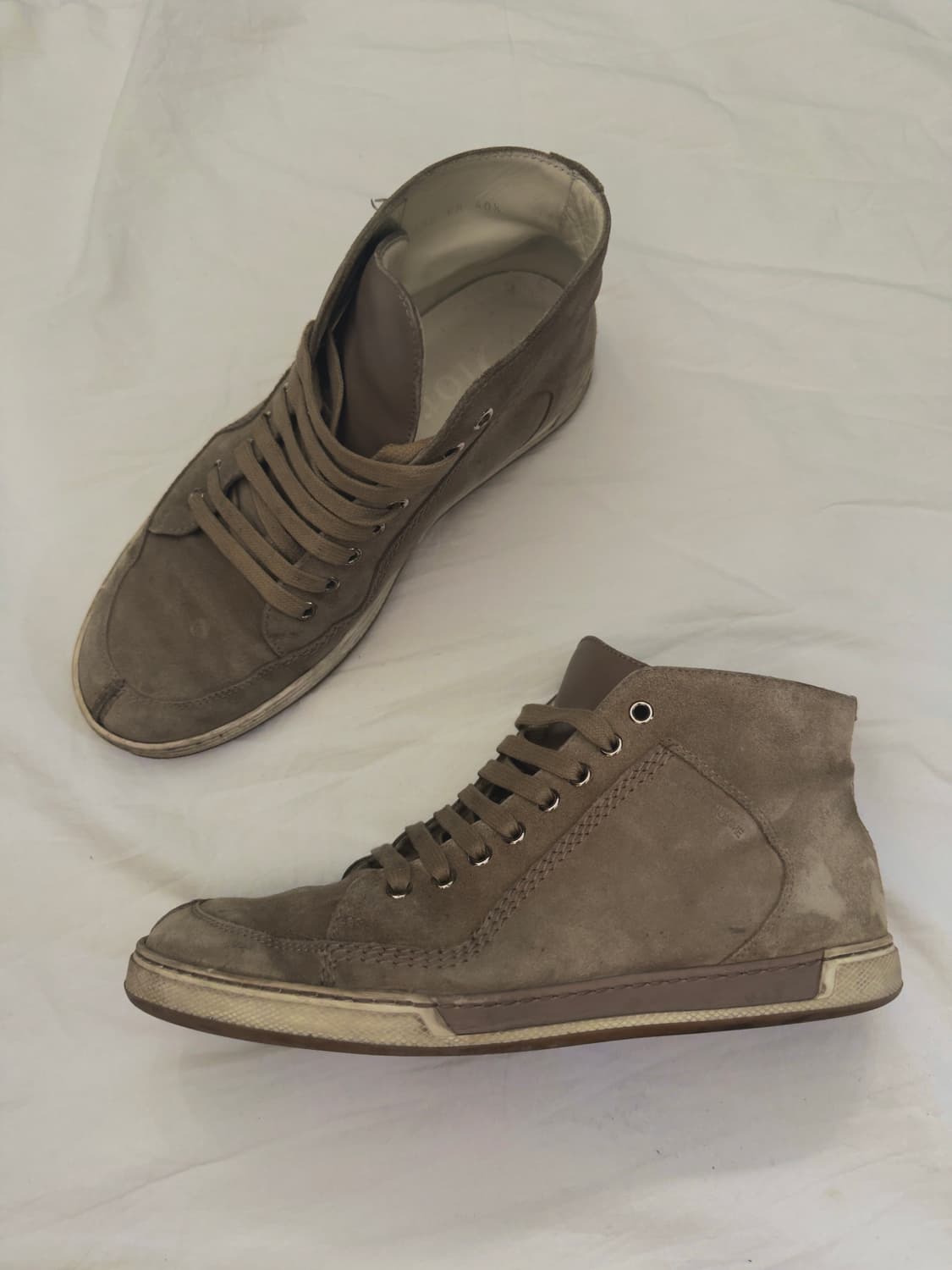 디올 옴므 스웨이드 미드탑 스니커즈 상품이미지1