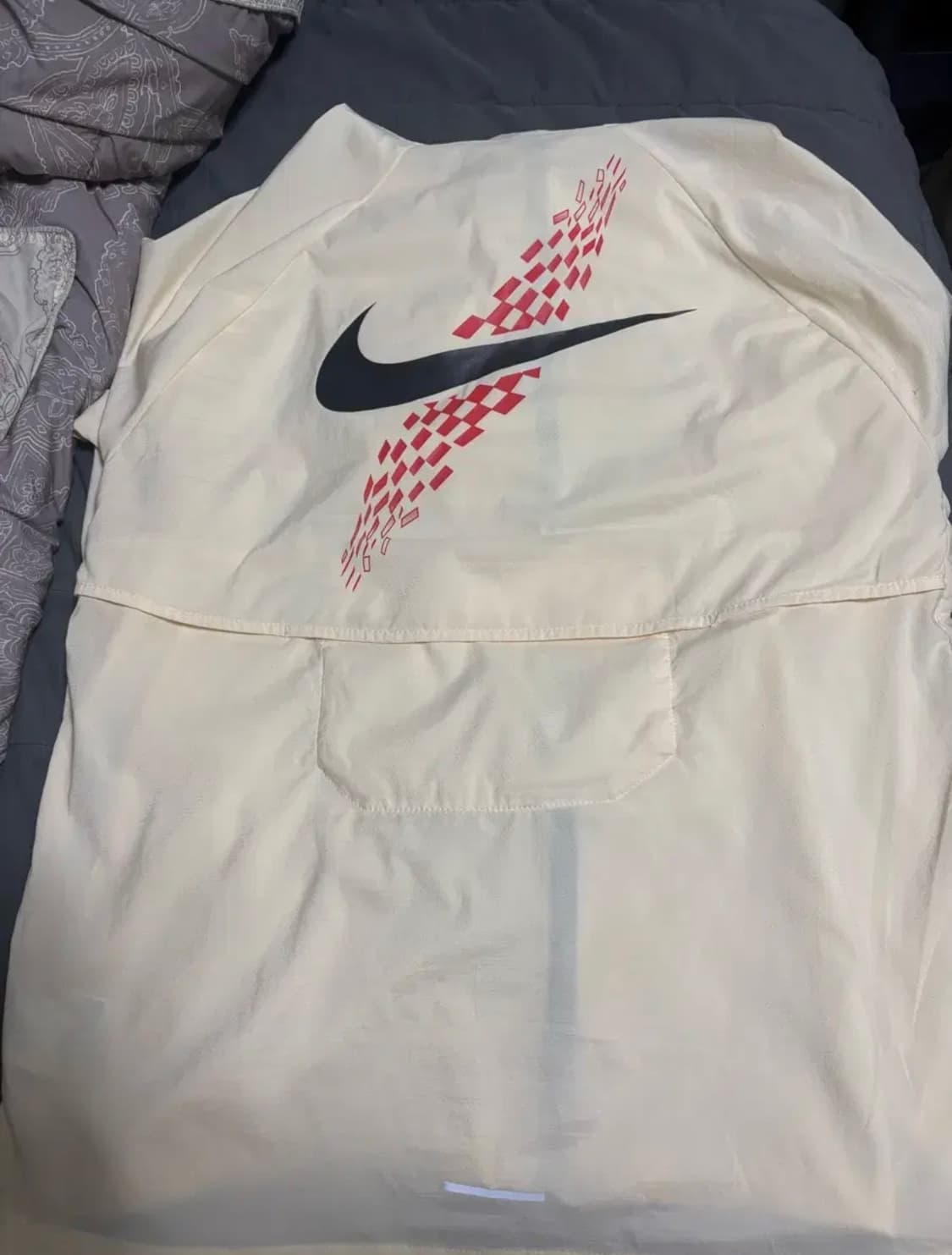 나이키 킵초게 바람막이 상품이미지2