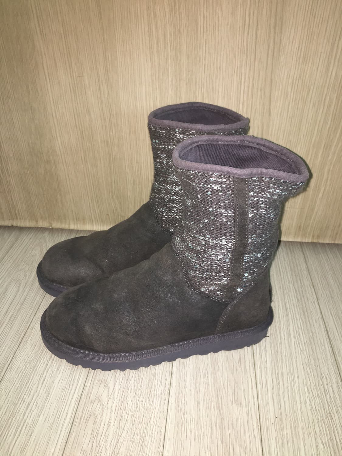 Ugg spangle boots 상품이미지4