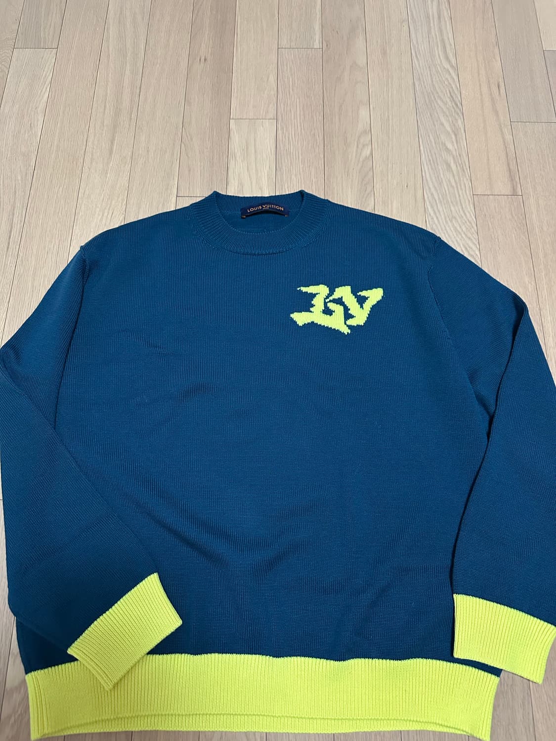 22FW 루이비통 그래피티 LV 로고 인타르시아 니트 L사이즈 상품이미지2