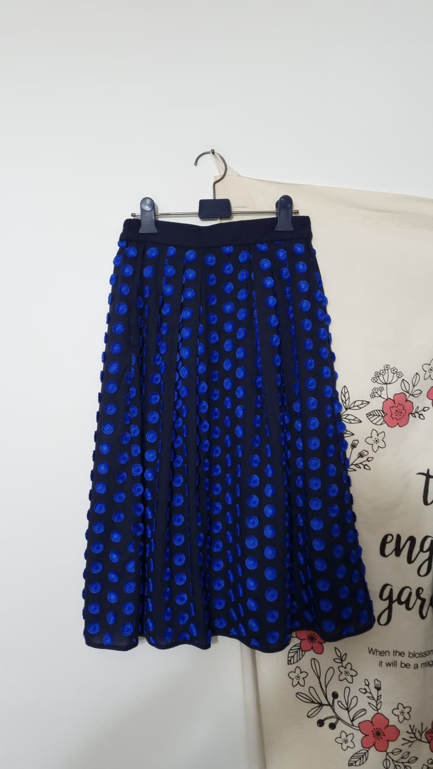 j.crew 네이비 색상 도트 미디스커트 상품이미지1