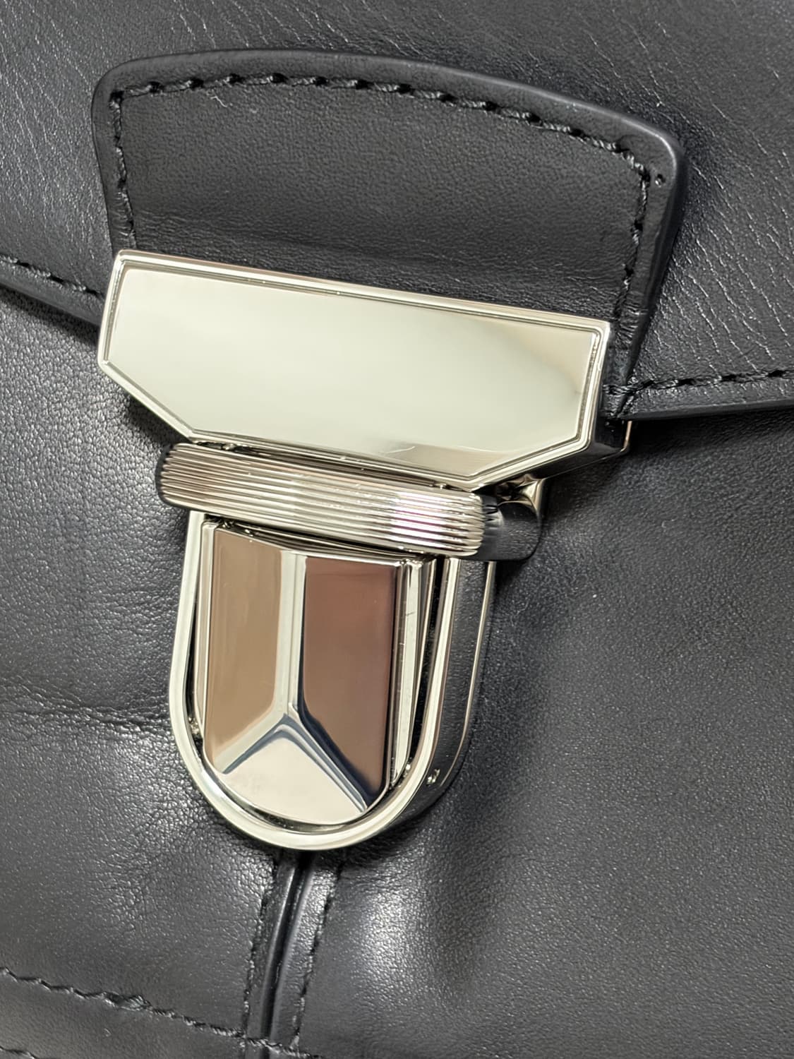 르메르 기어 숄더백 상품이미지4