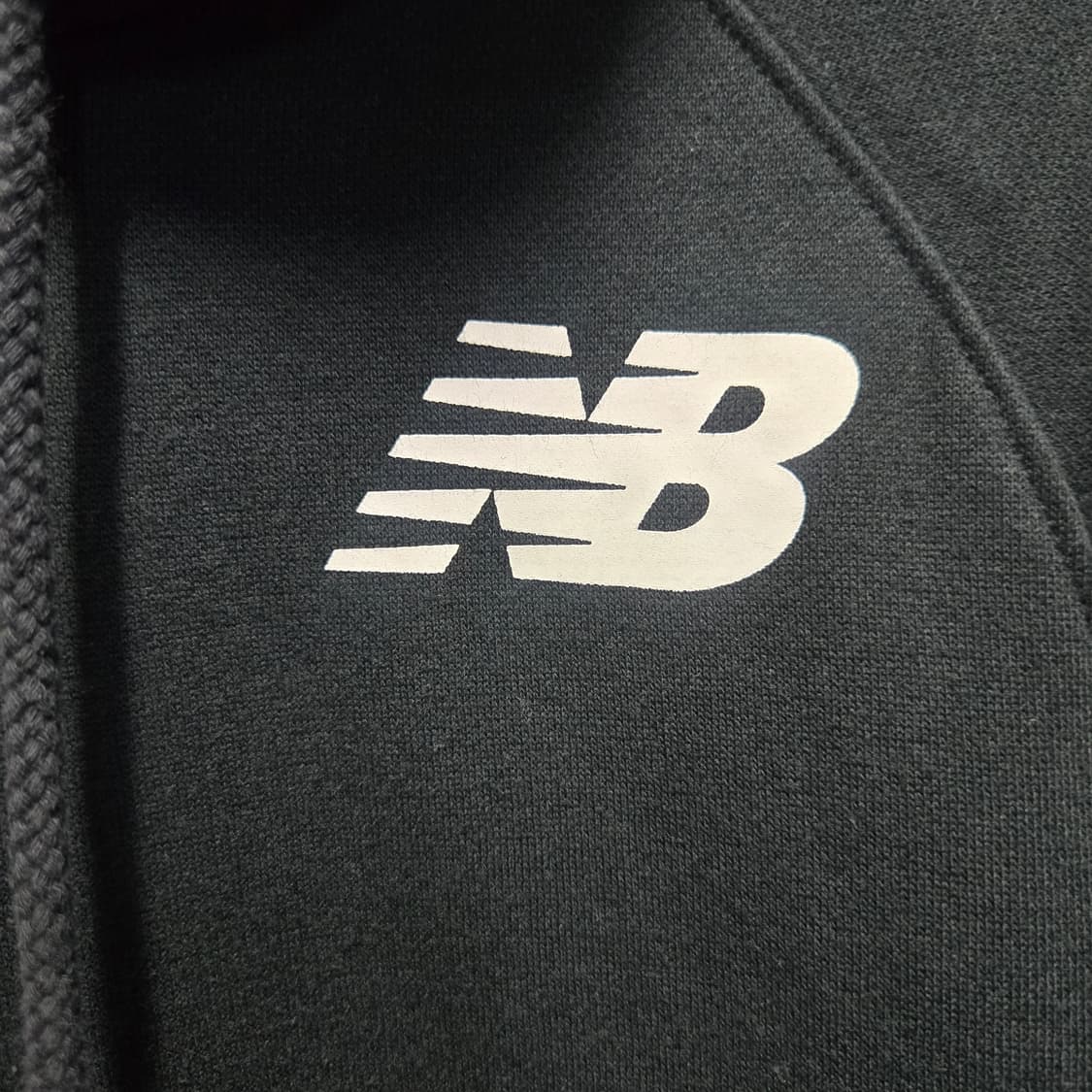 뉴발란스 여성 로고 기모 후드티  상품이미지3