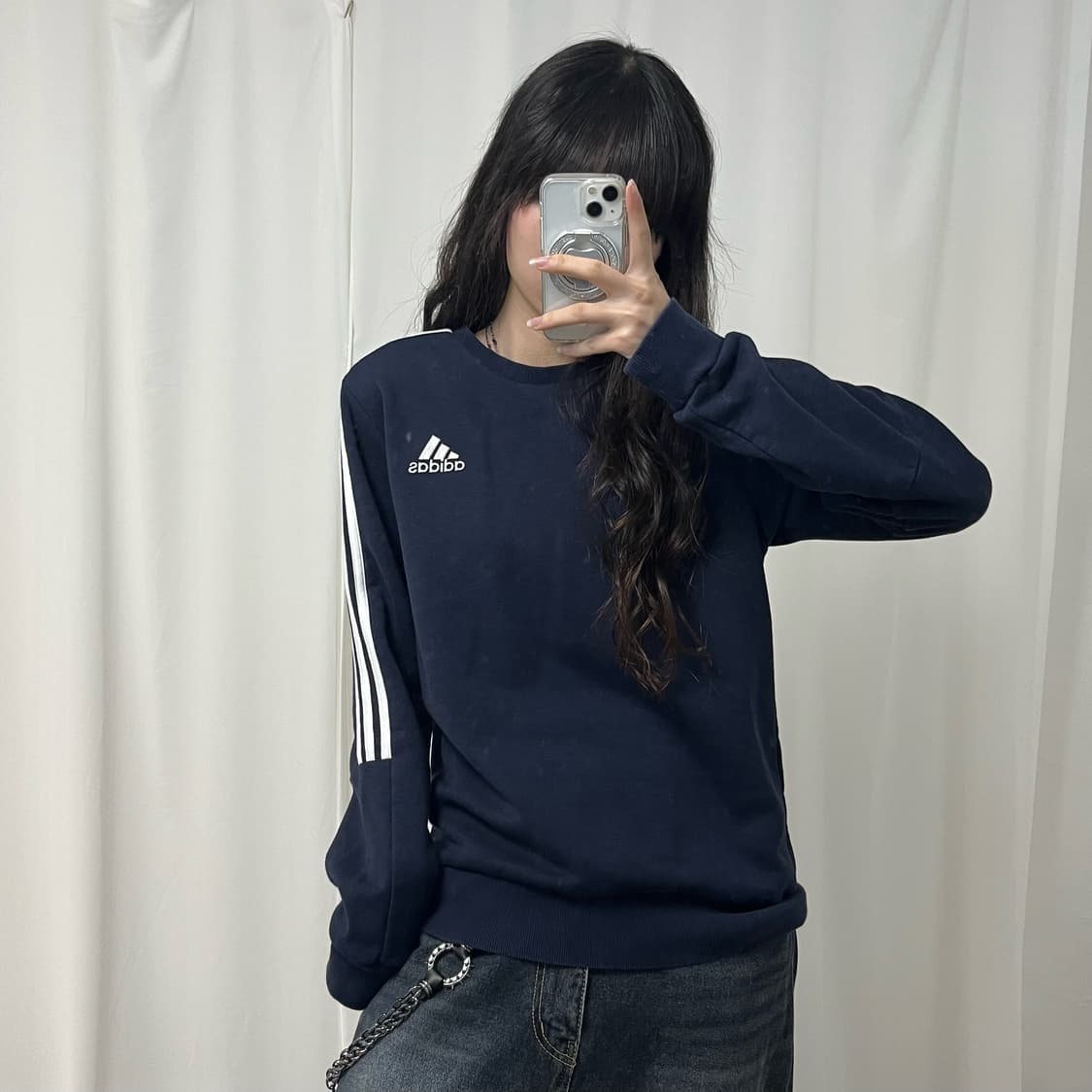 Adidas navy sweatshirt 상품이미지1