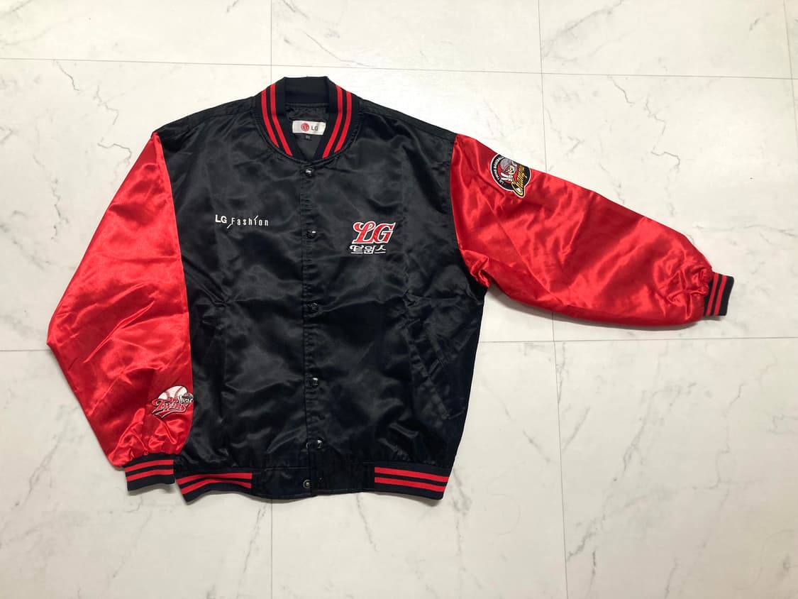 (거의 새것)엘지트윈스 94년 우승 기념 스타디움 자켓 80사이즈 상품이미지1