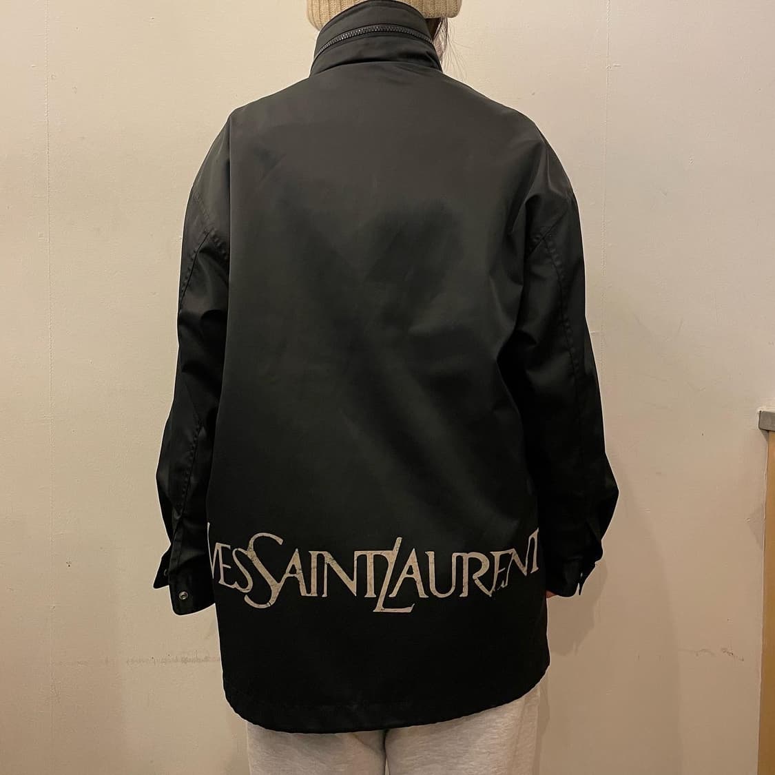 입생로랑 레터링 봄버점퍼 상품이미지1