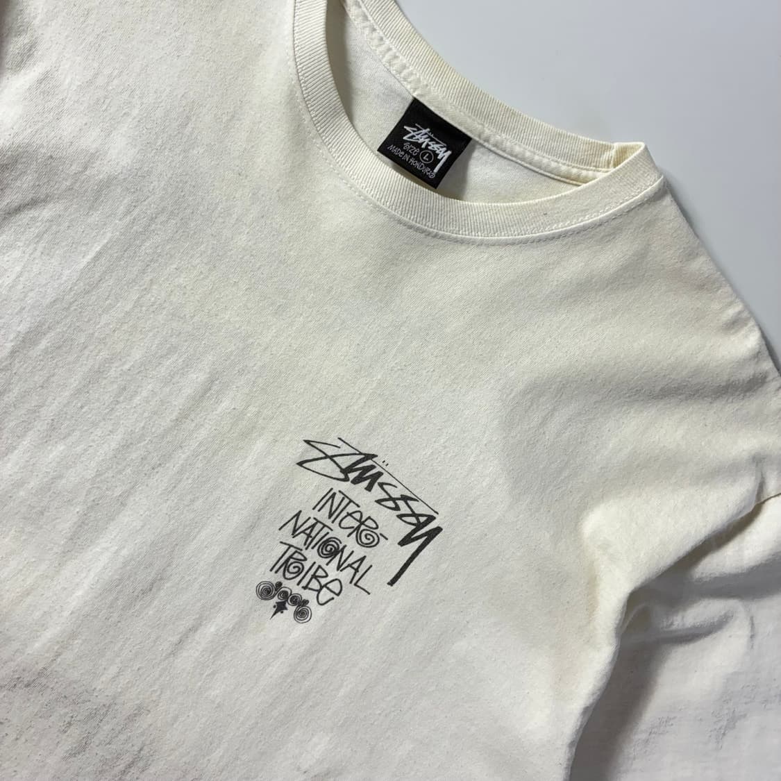 Stussy  스투시 트라이브 스택 화이트 반팔 티셔츠  상품이미지5