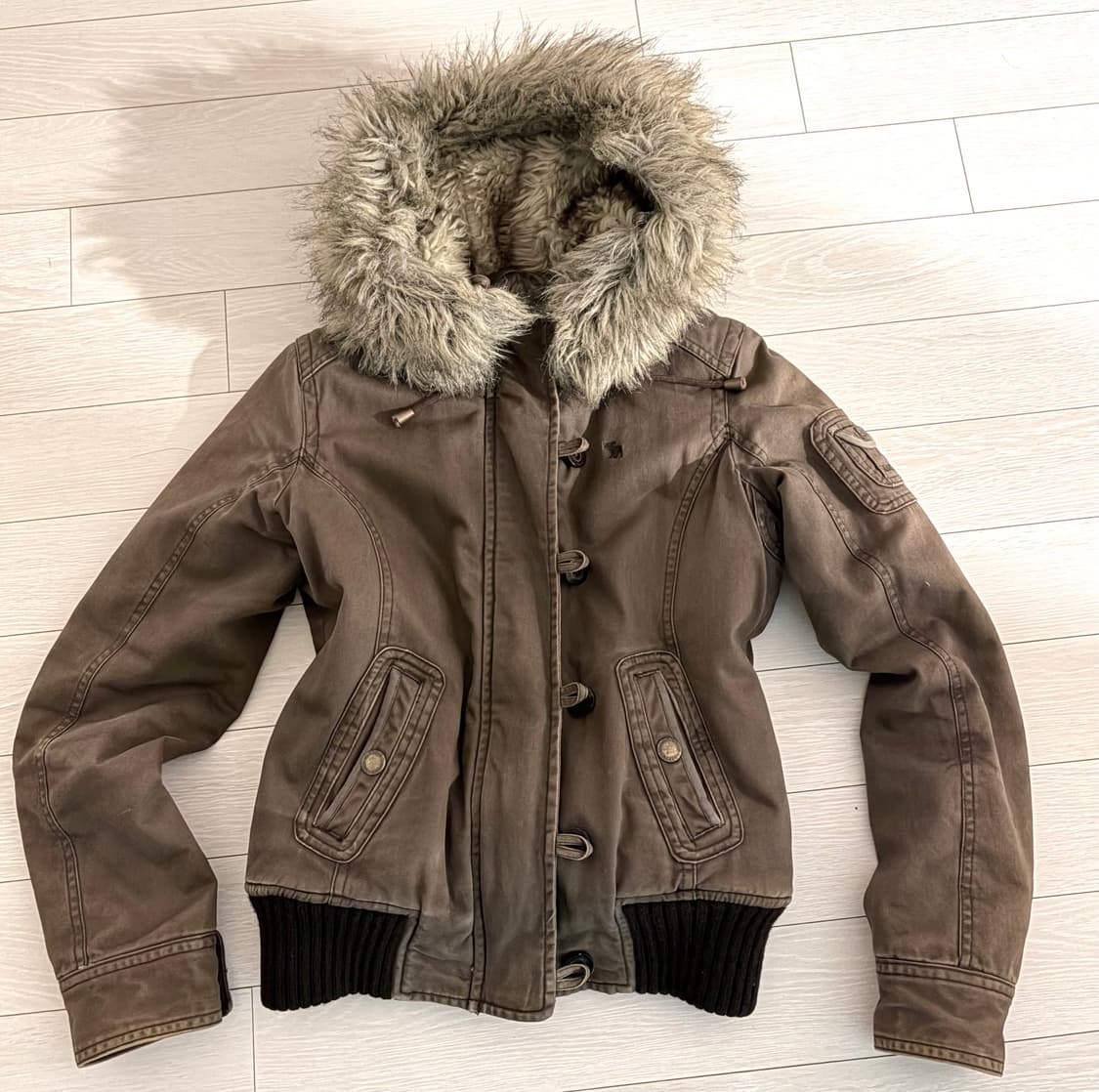 아베크롬비 울프죠 퍼 봄버 자켓 브라운 상품이미지1