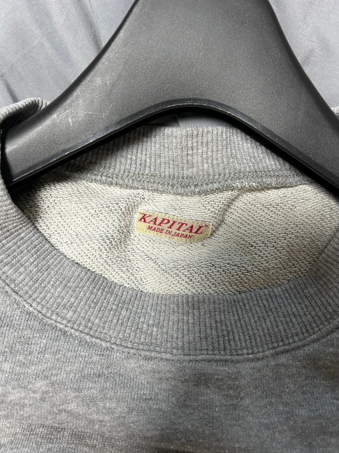 캐피탈 스마일 맨투맨 상품이미지3