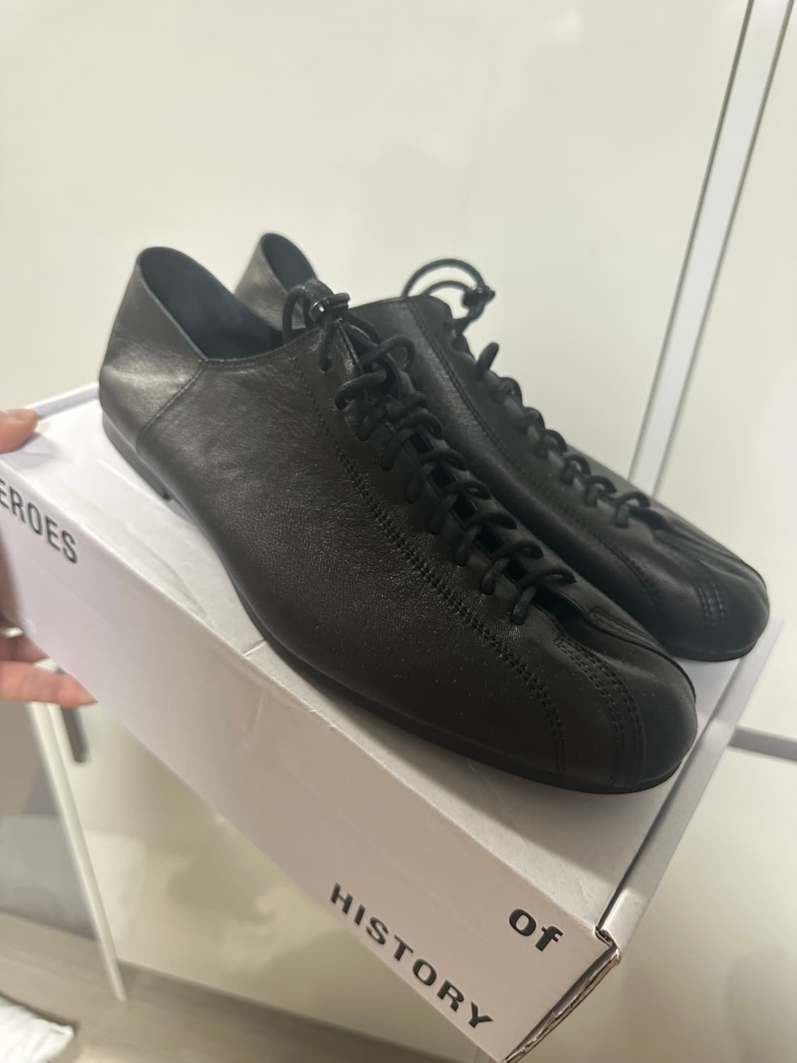 히어로즈 오브 히스토리 레이스업 슈즈 44사이즈 판매팝니다 상품이미지1