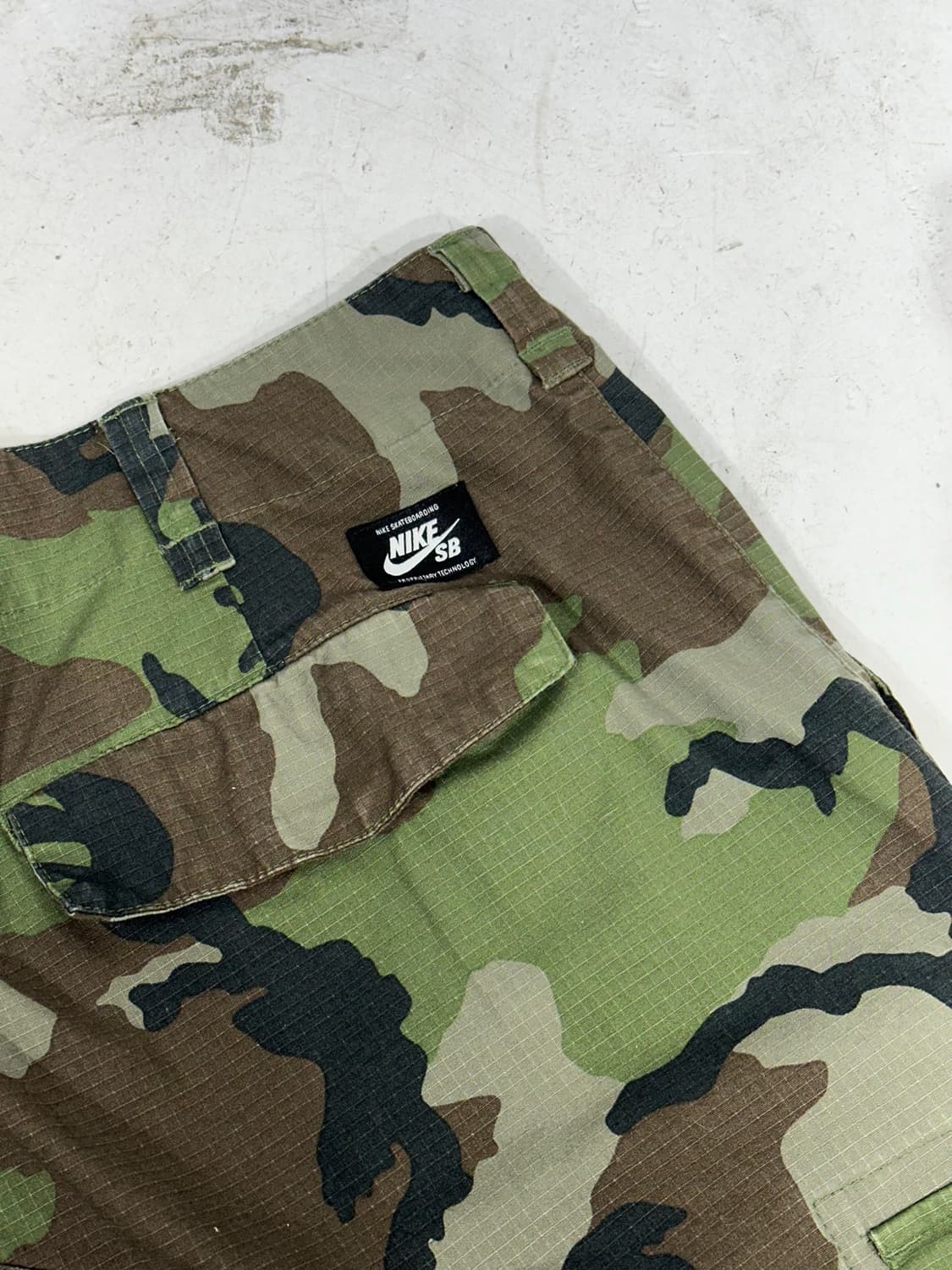 나이키 sb 립스타 카키 카모 와이드 카고 팬츠 XXL 상품이미지6