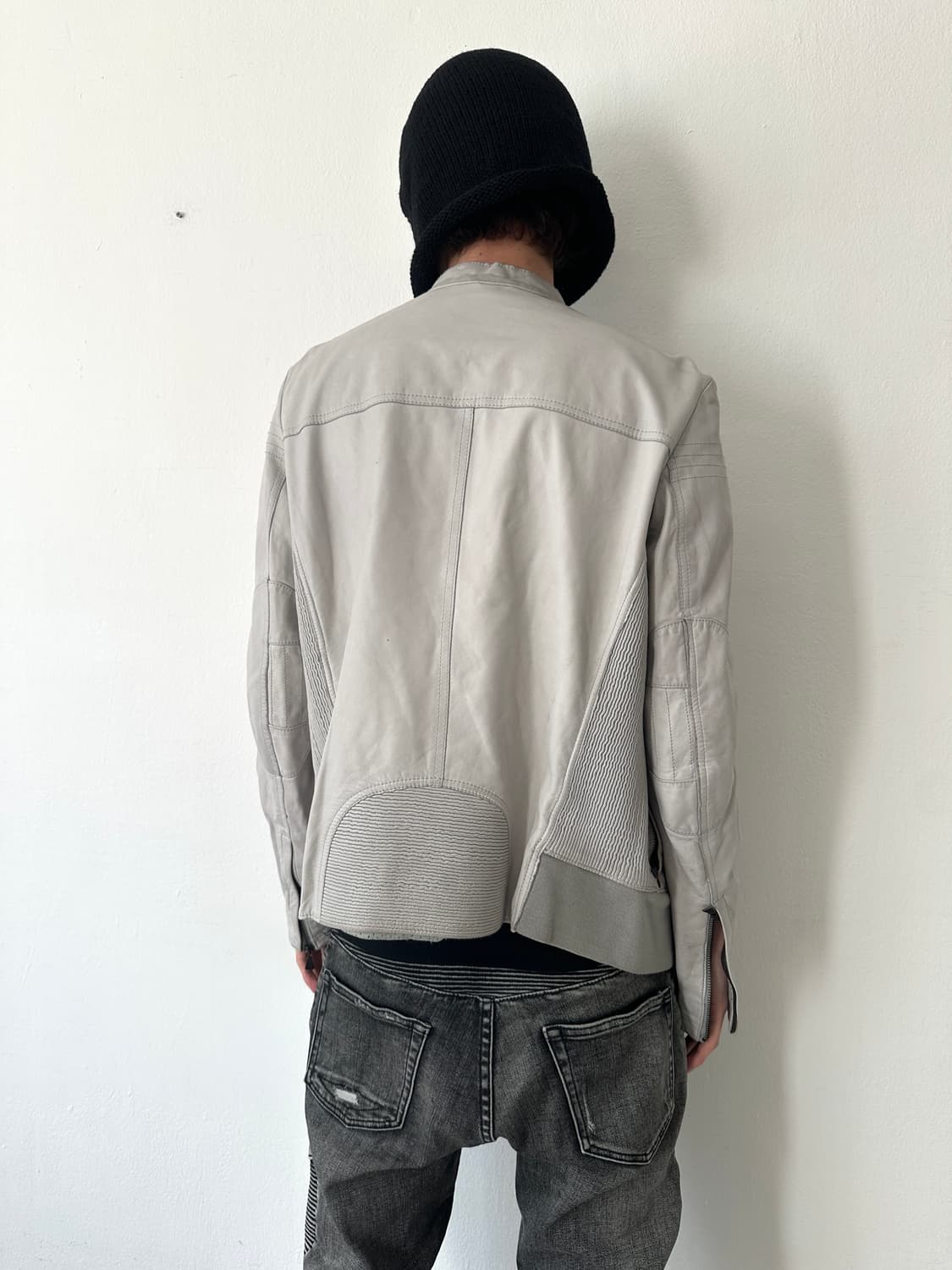 닐바렛x퓨마 더블지퍼 램스킨 레더 자켓 그레이 상품이미지4