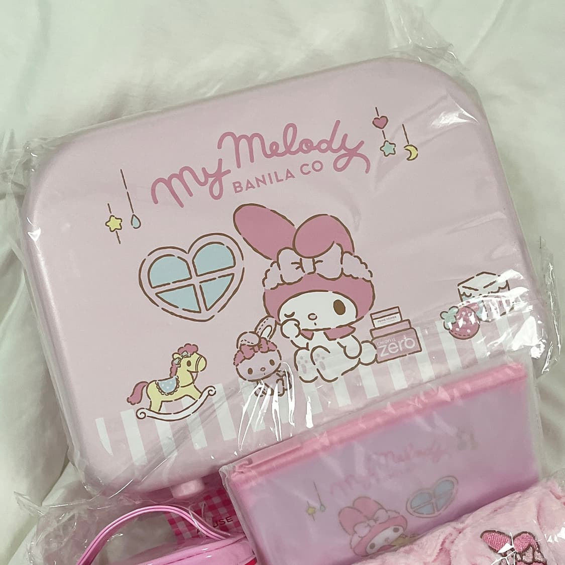 새상품 ) 바닐라코X마이멜로디 레디백 +어뮤즈 파우치 상품이미지3