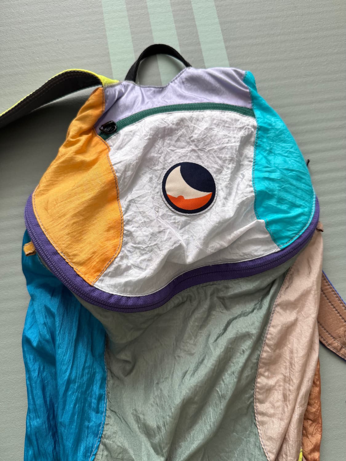 티켓투더문 15L 멀티컬러 상품이미지2