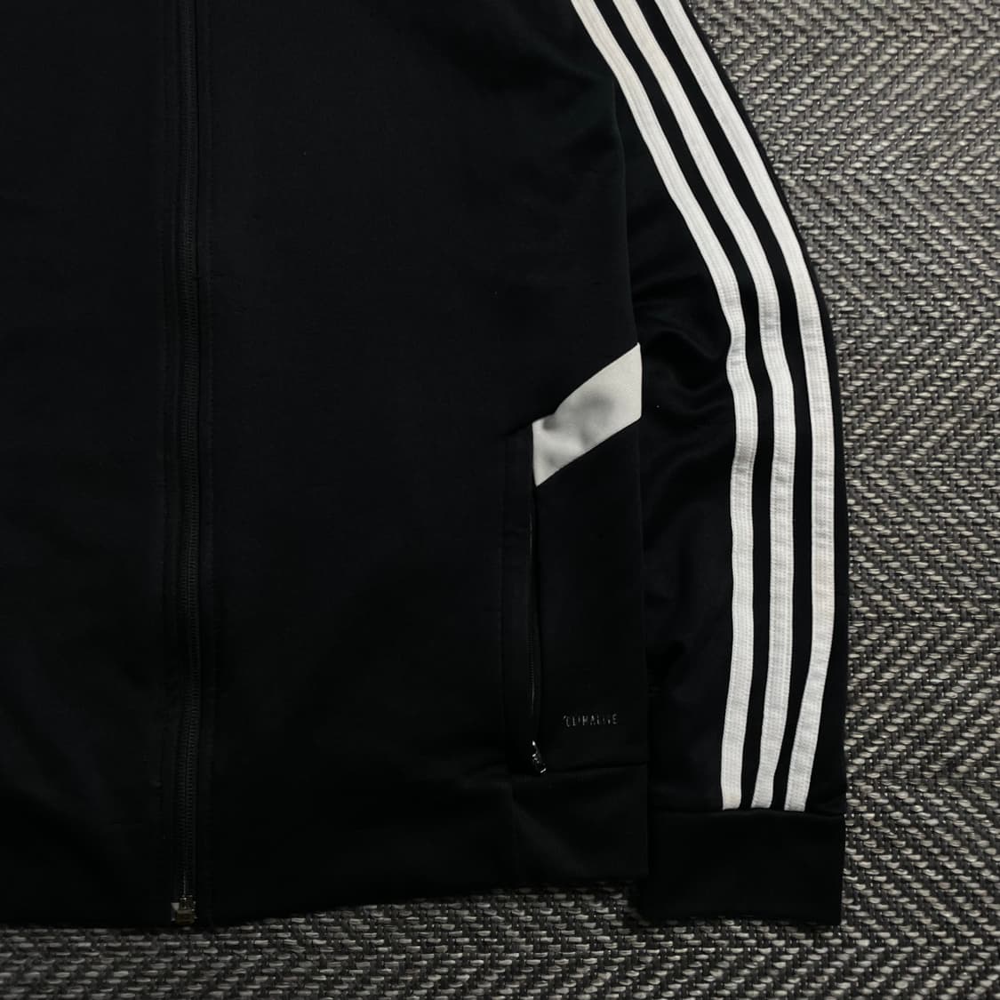 아디다스 에센셜 트랙탑 블랙 져지 o 4152 상품이미지2