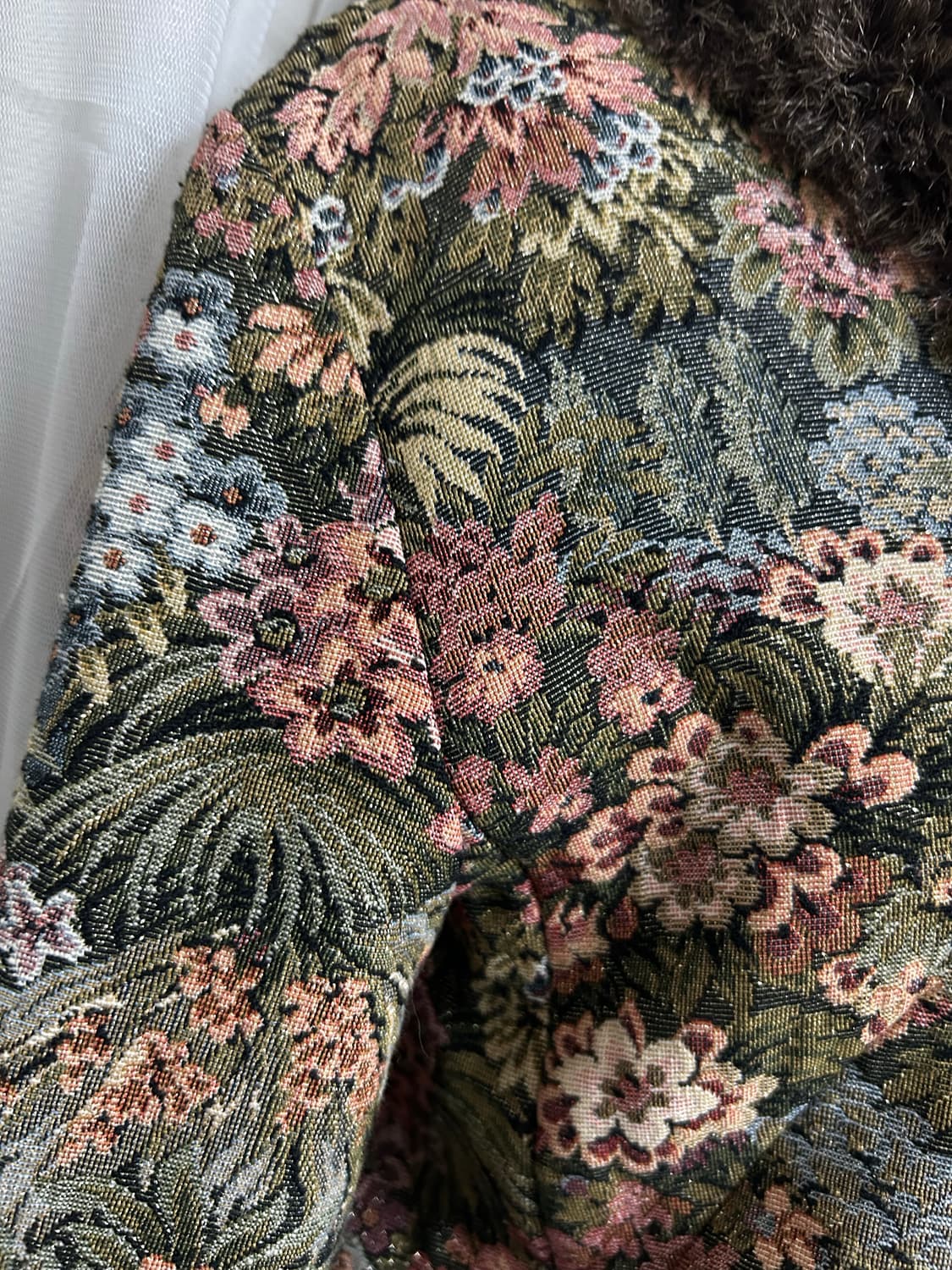 미쉘클랑 플라워 자수 퍼자켓 상품이미지3