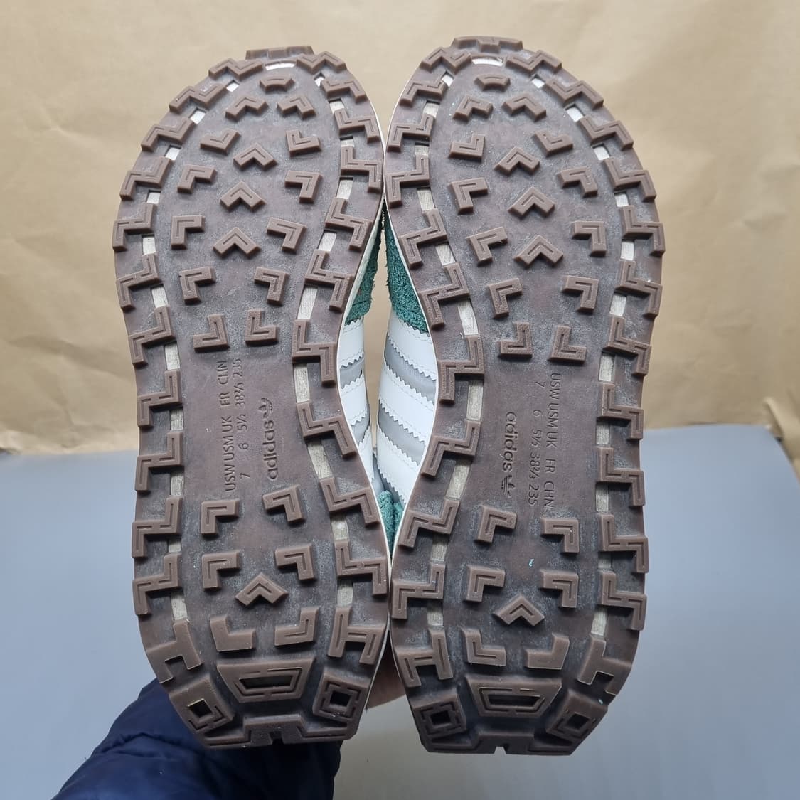 아디다스 레트로피 e5 여성운동화240  상품이미지3