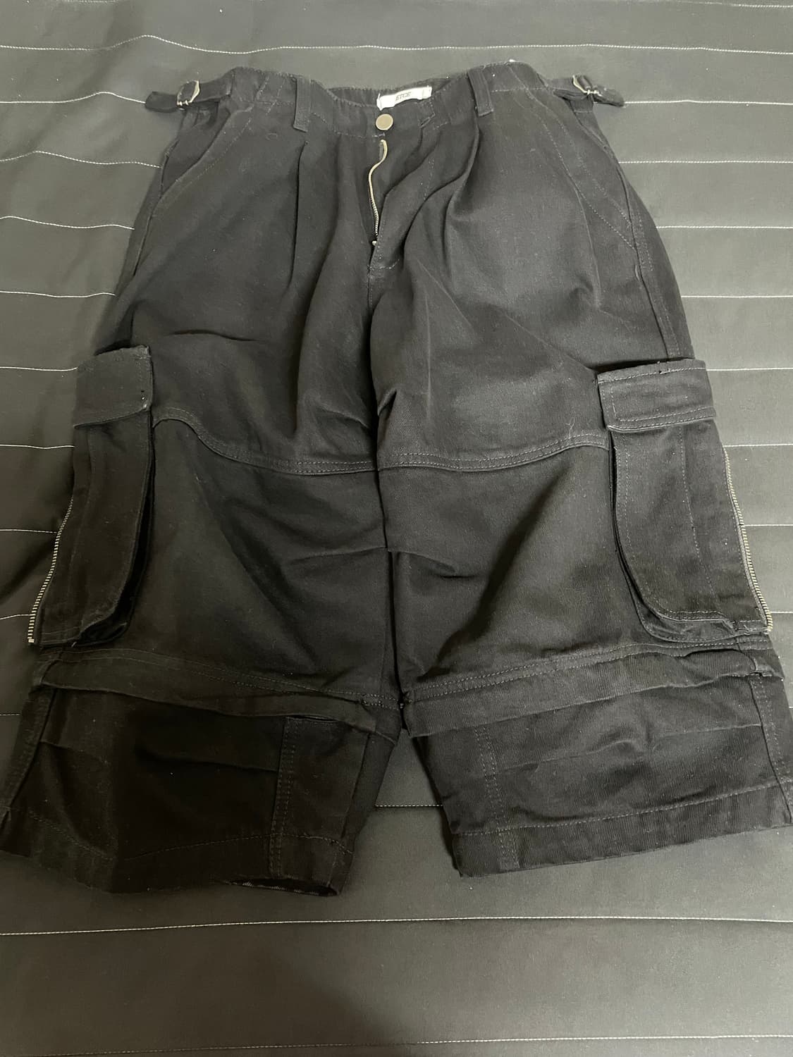 SIDE CARGO ZIPPER SHORTS (BLACK) 상품이미지3