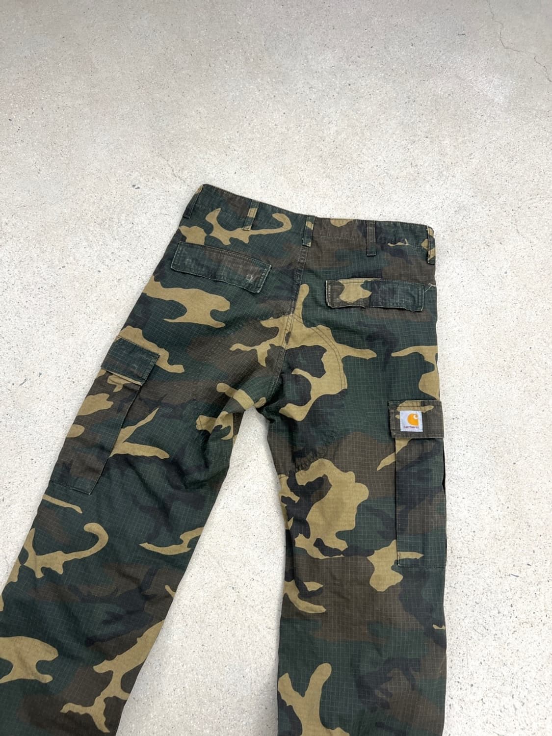 칼하트 WIP 레귤러 카모 팬츠 상품이미지6