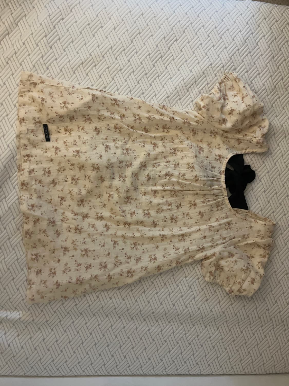 콜로신스 black tie blouse vintage flower 상품이미지2