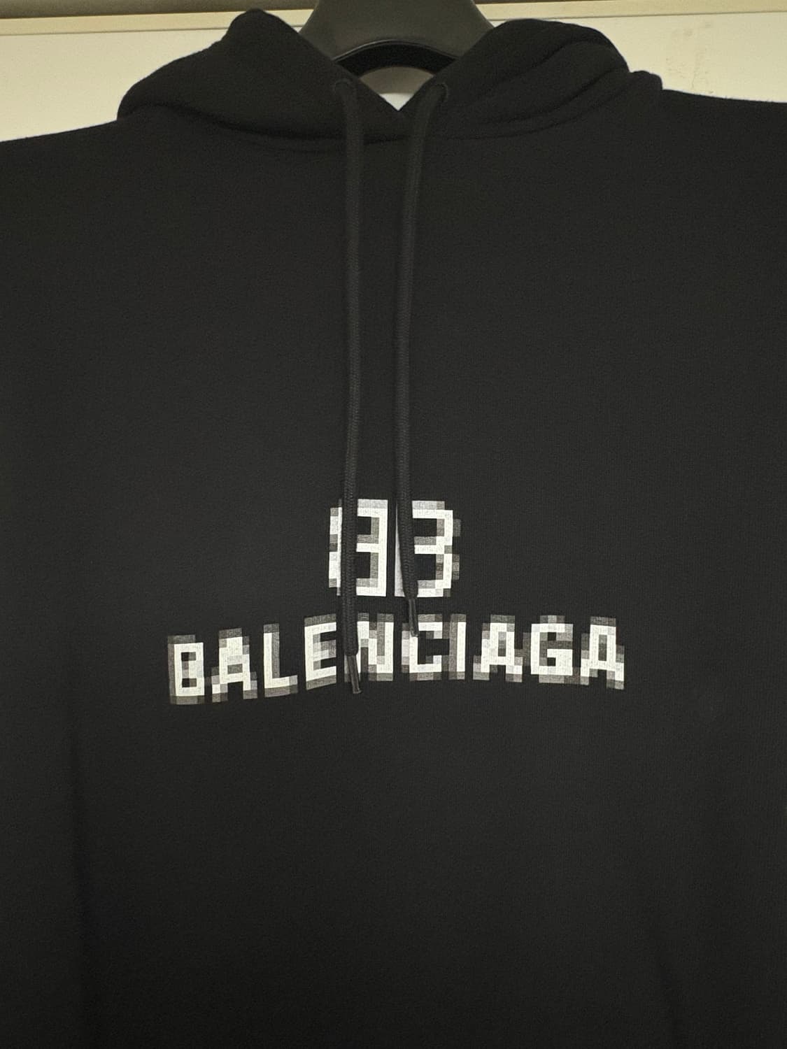 (W) 발렌시아가 BB 픽셀 미디움 핏 후드 블랙 XS 판매 상품이미지4