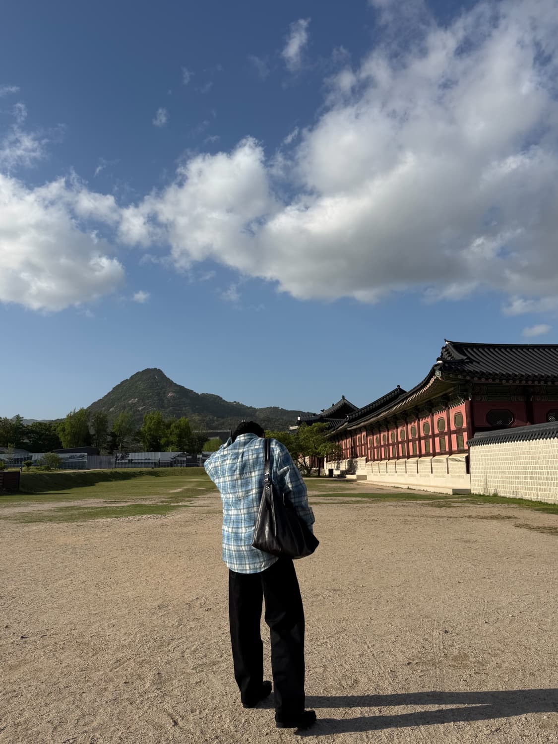 르메르 벨티드 호보백 다크초콜릿 상품이미지7