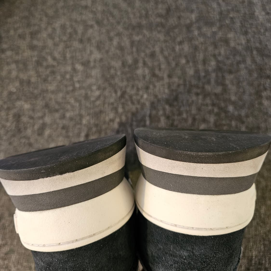 뉴발란스 M990NV1 네이비 상품이미지8