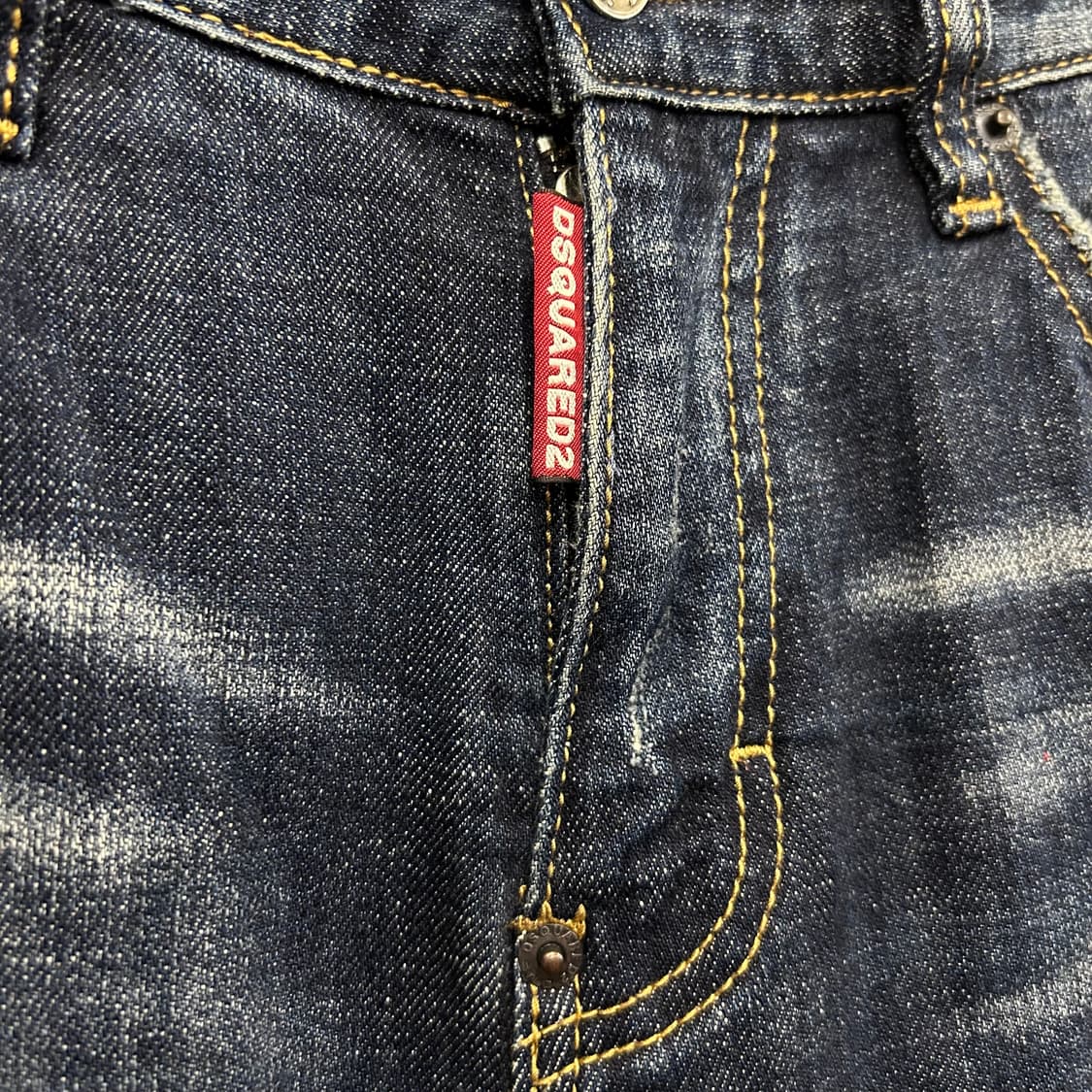 디스퀘어드2 슬림핏 페인팅 스판 데님팬츠 상품이미지3