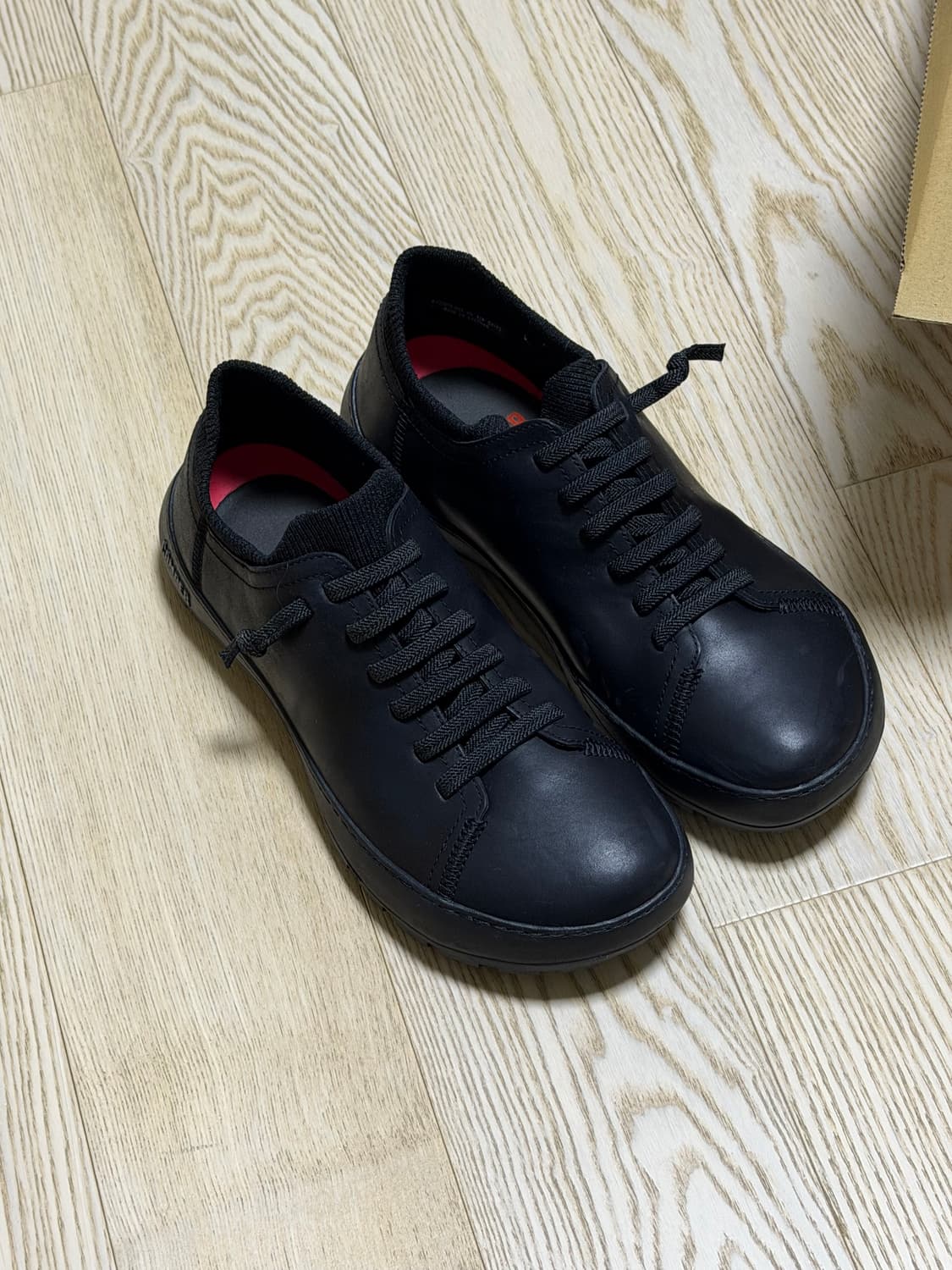 Camper PEU SERRA 블랙 스니커즈 41 상품이미지2