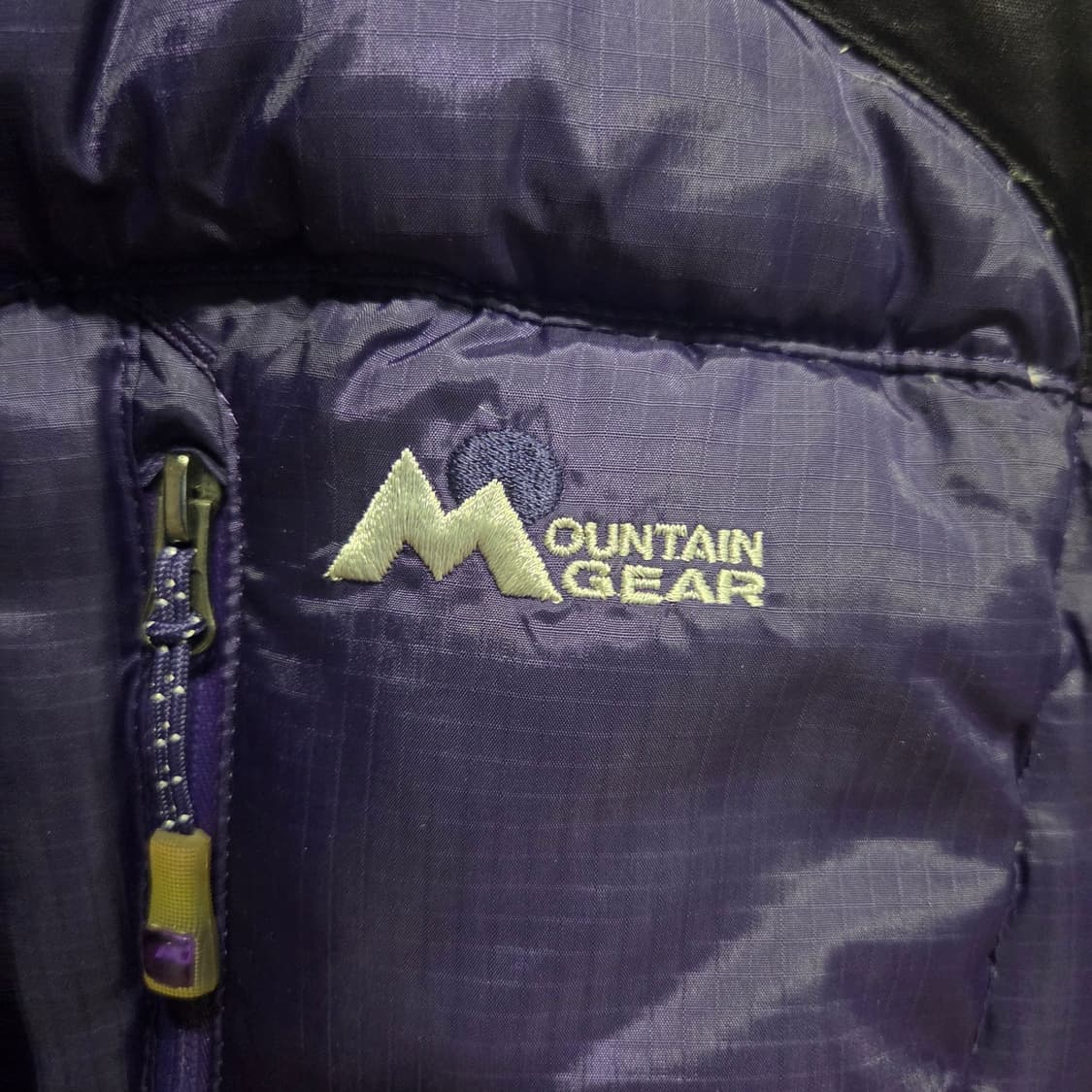 마운틴 기어 패딩 90 상품이미지4