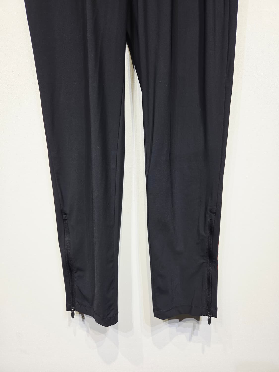 다이나핏(DYNAFIT) 블랙 트레이닝 팬츠 상품이미지4