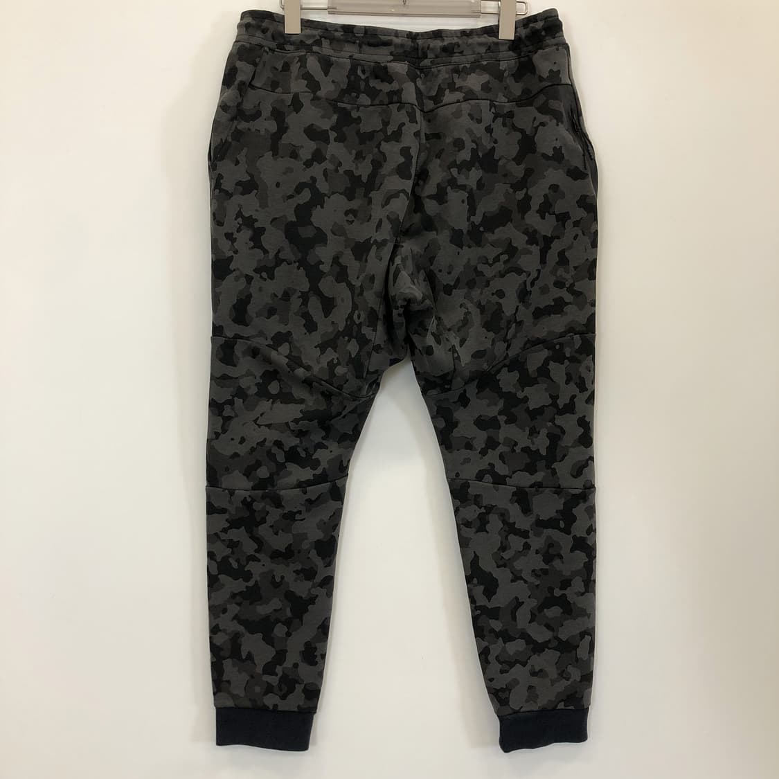 나이키 테크팩 카모 스웻조거팬츠 33 인치 상품이미지4