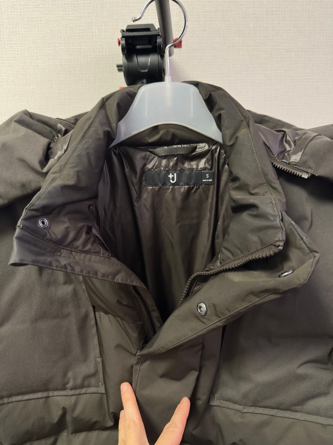 Uniqlo +j 올리브 패딩파카 상품이미지2