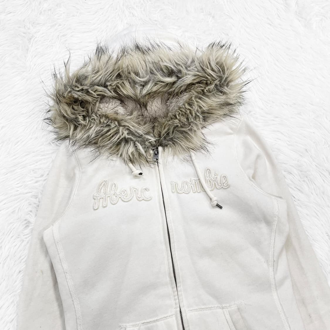 아베크롬비 울프죠 퍼 후드집업 화이트 상품이미지3