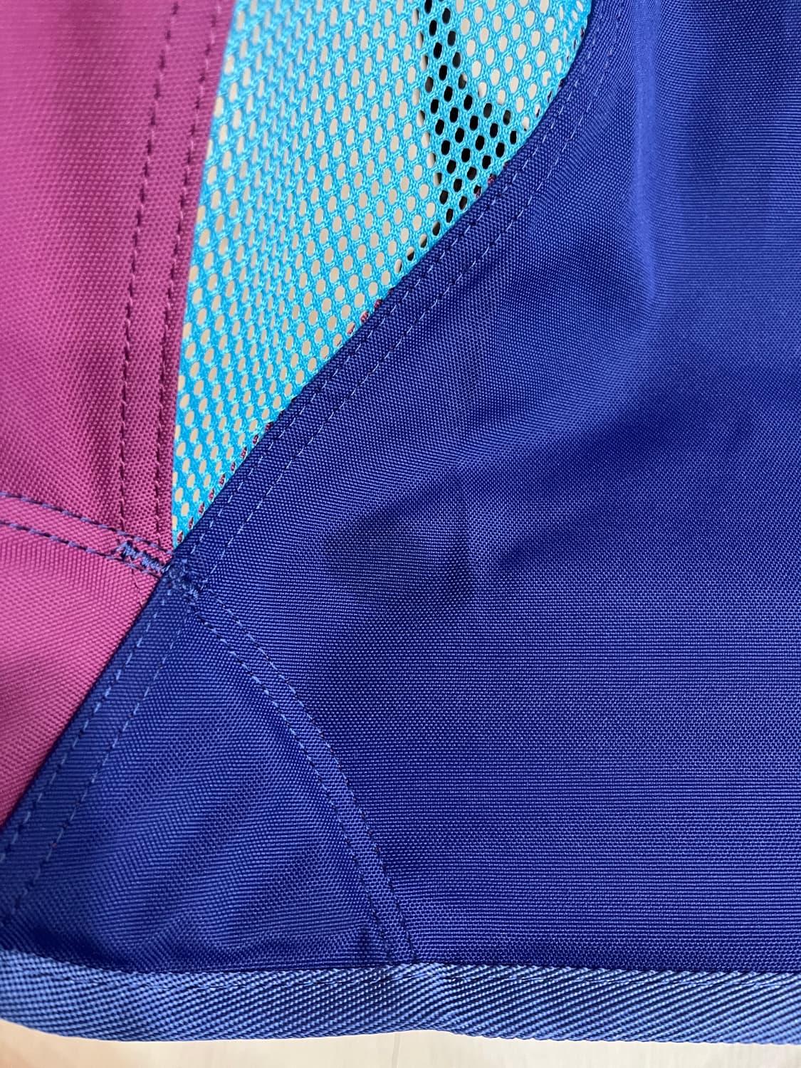 헬리녹스 체어원 2023 멀티블록 컬러 판매. 상품이미지5