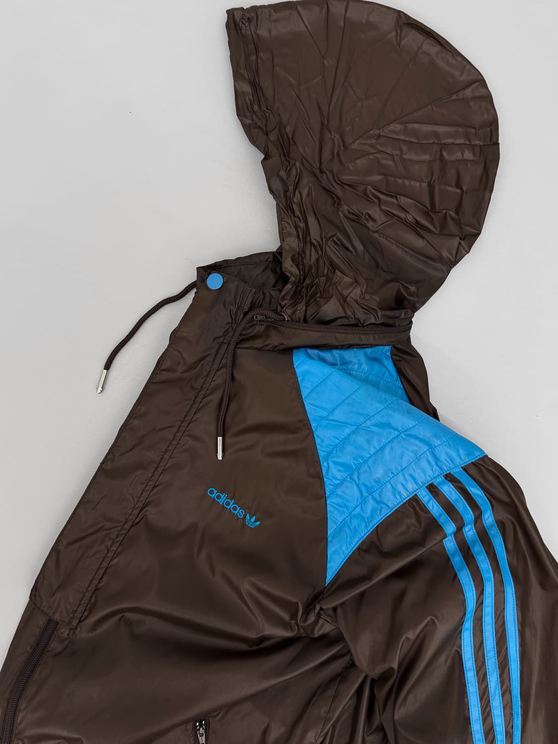 아디다스 00‘s 루즈핏 딥브라운 레이싱 바람막이 자켓 상품이미지4