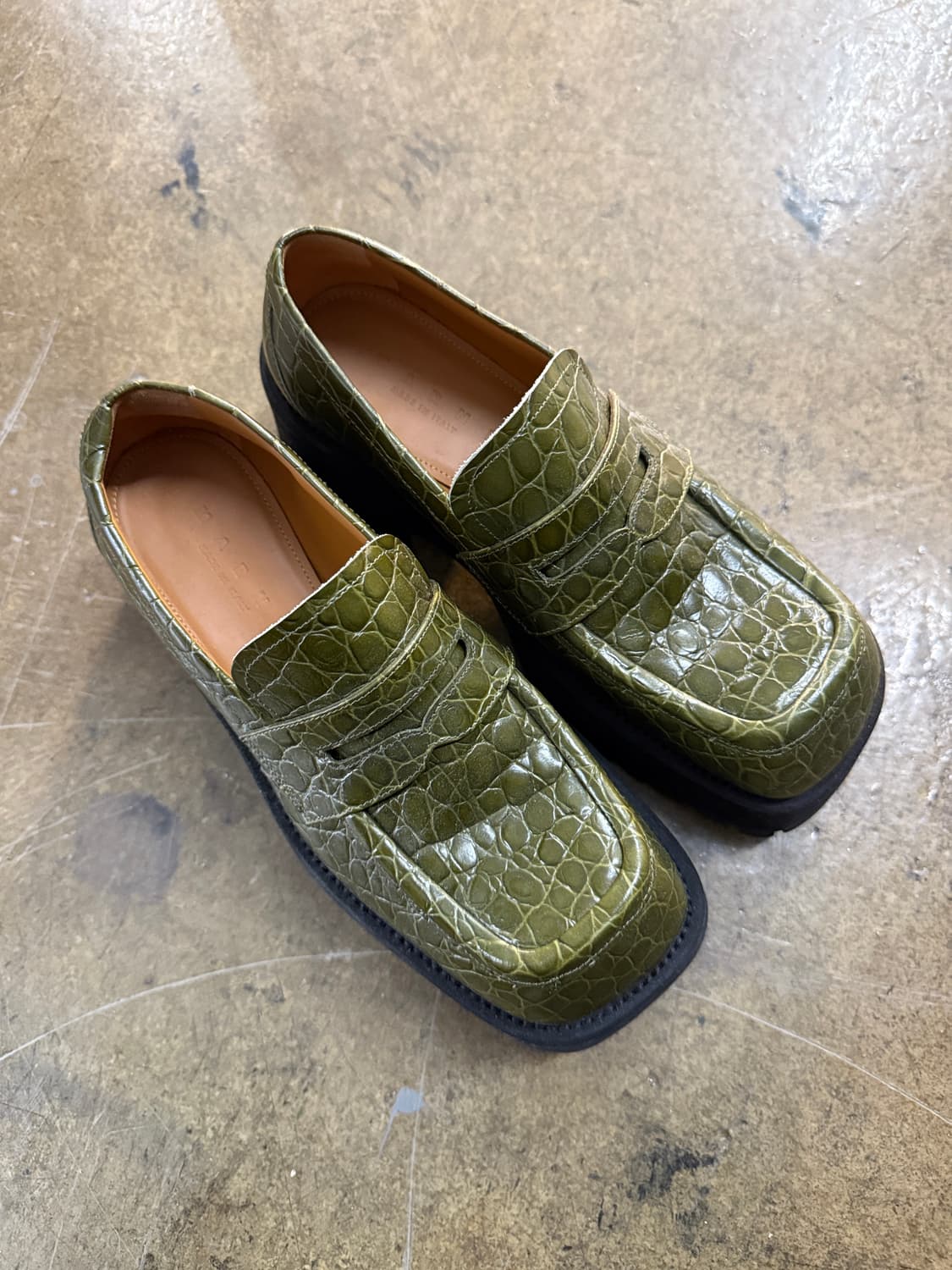 마르니 크로커다일 엠보스드 로퍼 36.5 상품이미지8