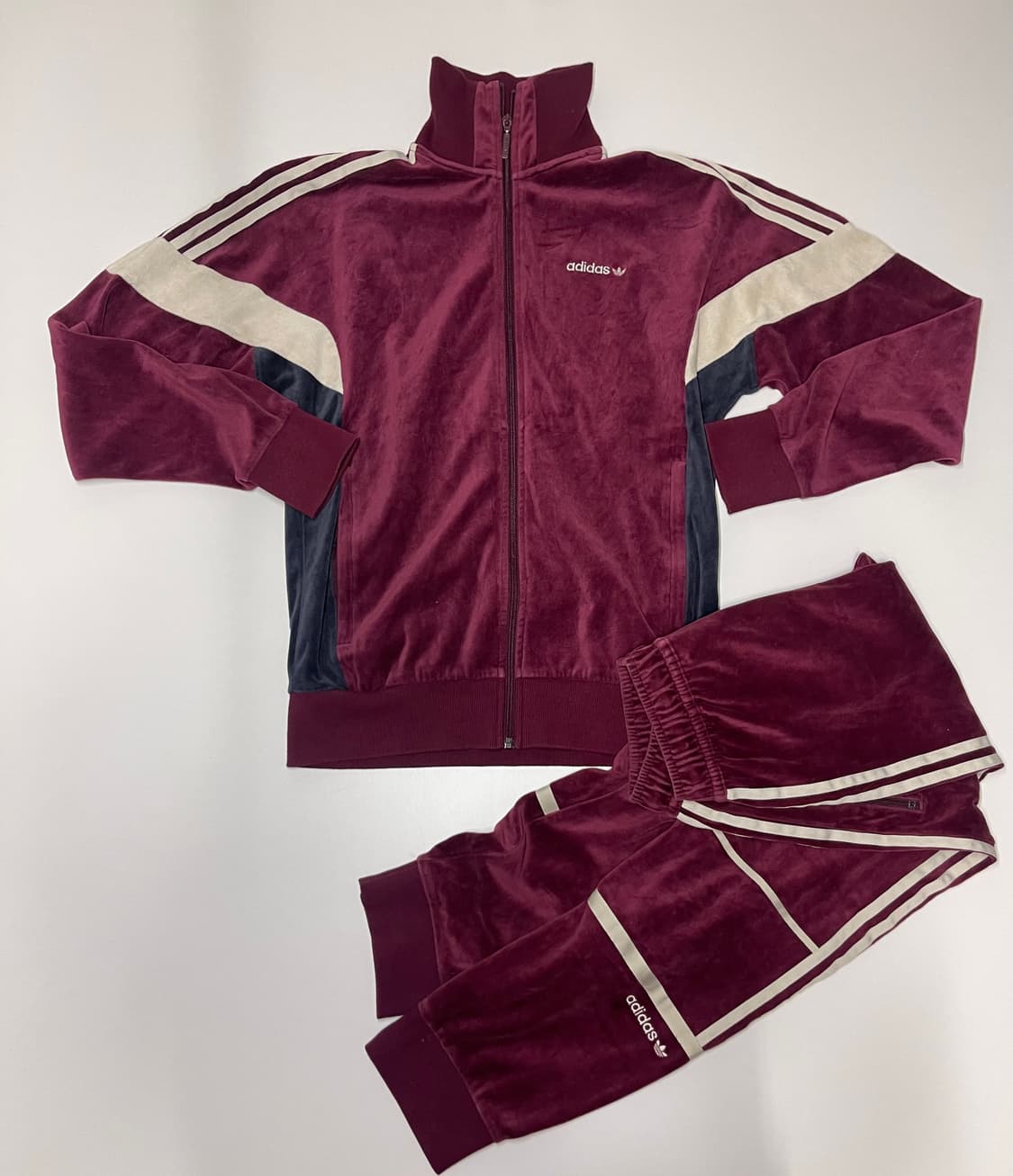 아디다스 벨벳 트레이닝 세트 버건디 100 상품이미지1