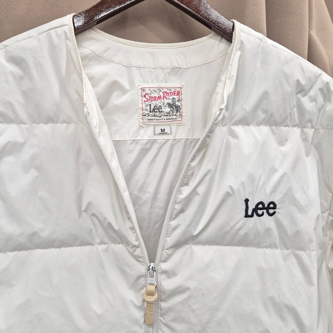 Lee 리 화이트 경량 패딩 자켓 M 상품이미지2