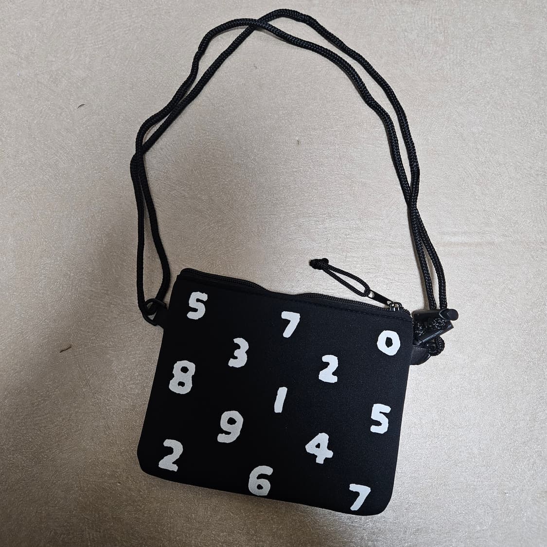 소우소우 크로스백 포켓틀 메쉬 사코슈 숫자 가방 상품이미지2