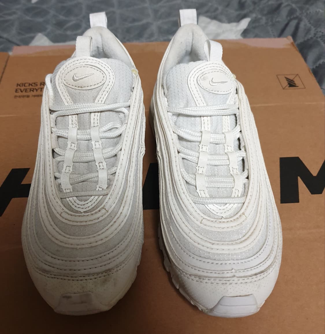 나이키 에어맥스97 화이트 메탈릭실버 스니커즈 (225) 상품이미지3