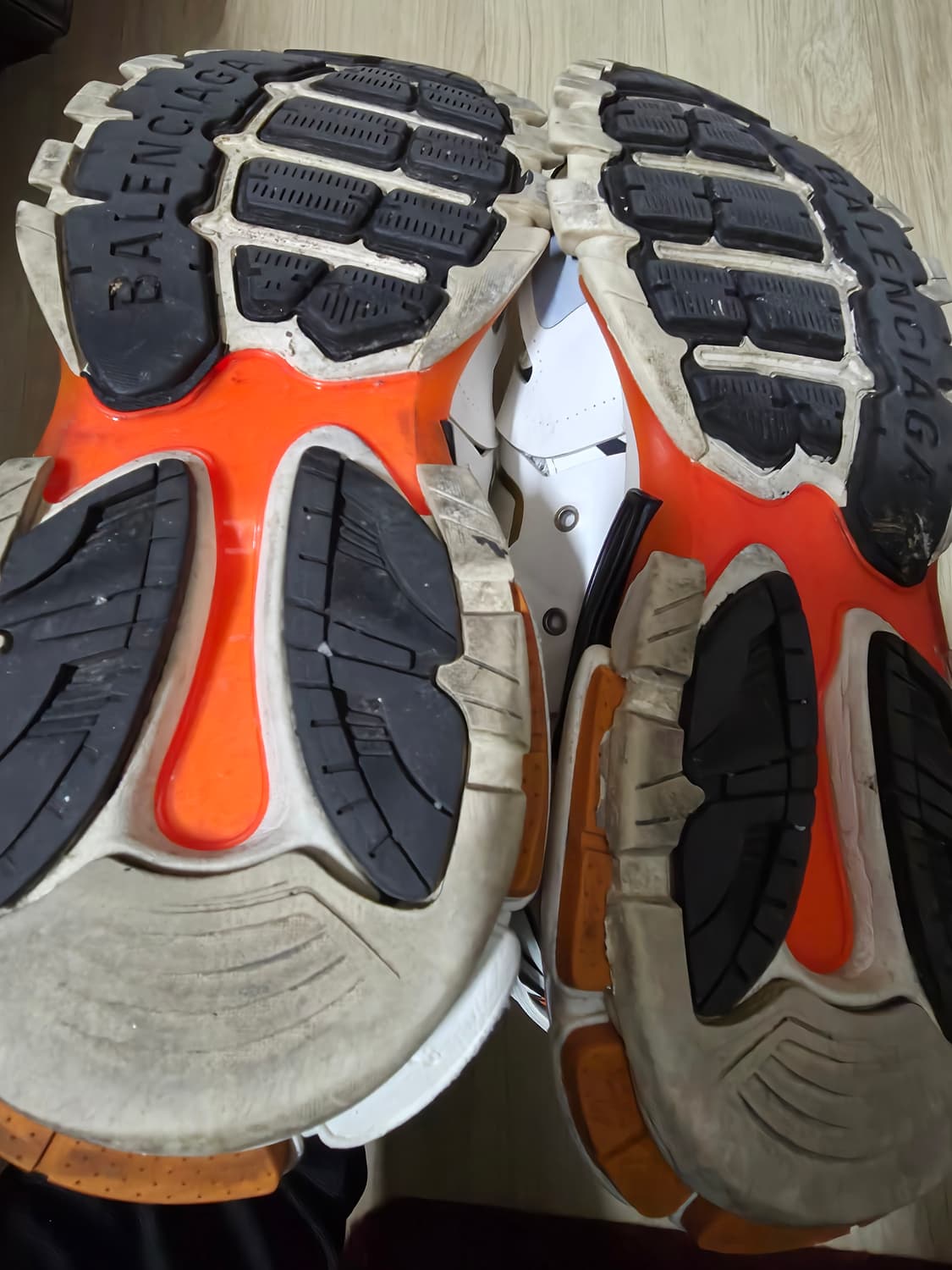 발렌시아가트랙 43사이즈 상품이미지7