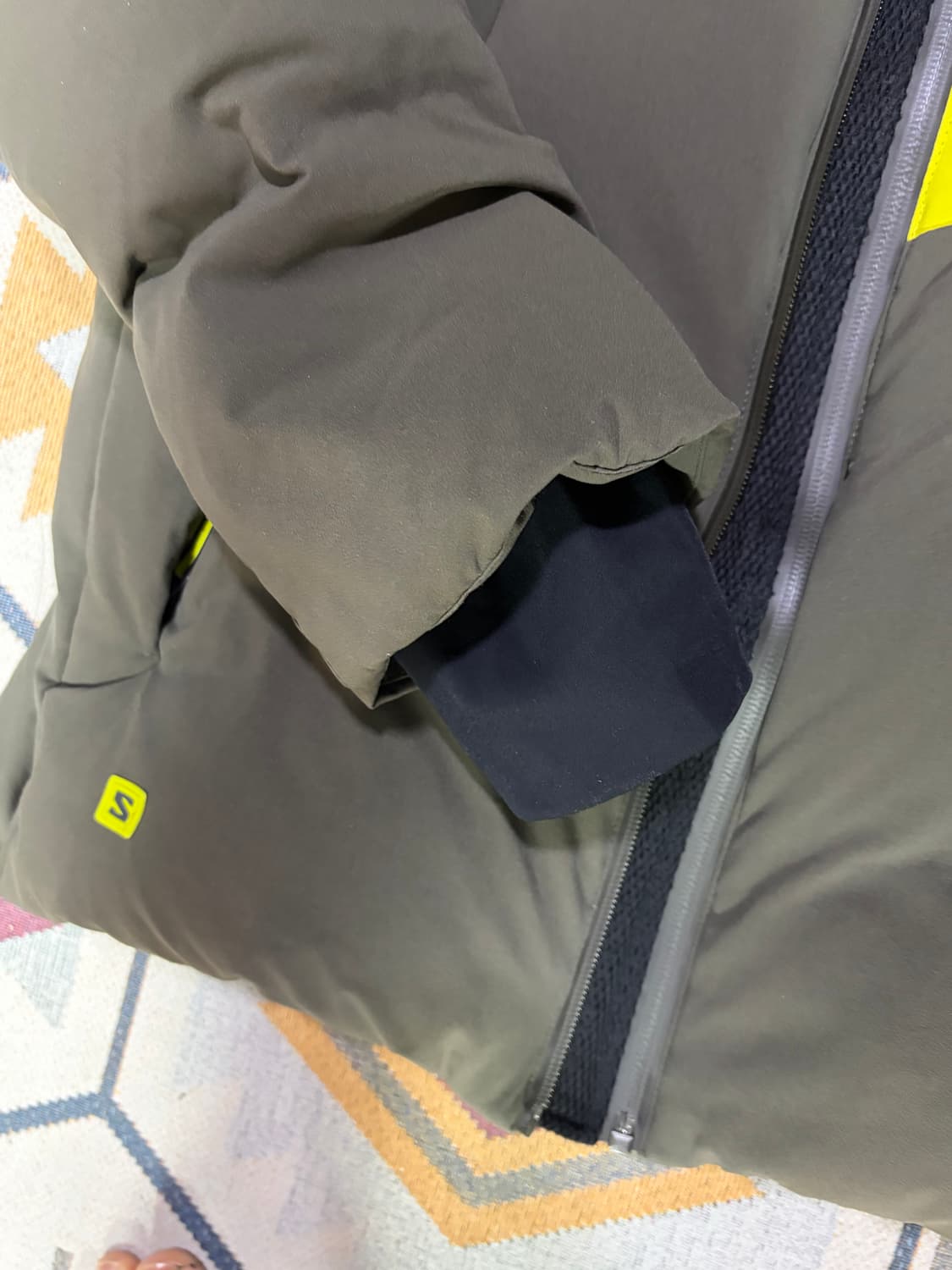 살로몬 패딩 모션프리다운 100 슬림105 (L) 상품이미지3