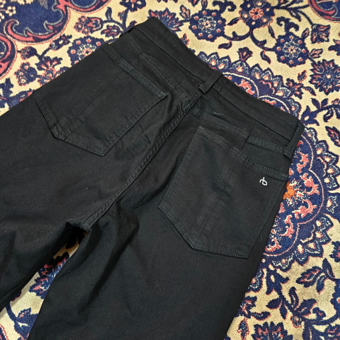 Rag&bone 슬림 테이퍼드 하이웨스트 블랙진
사이즈 * 29 상품이미지4