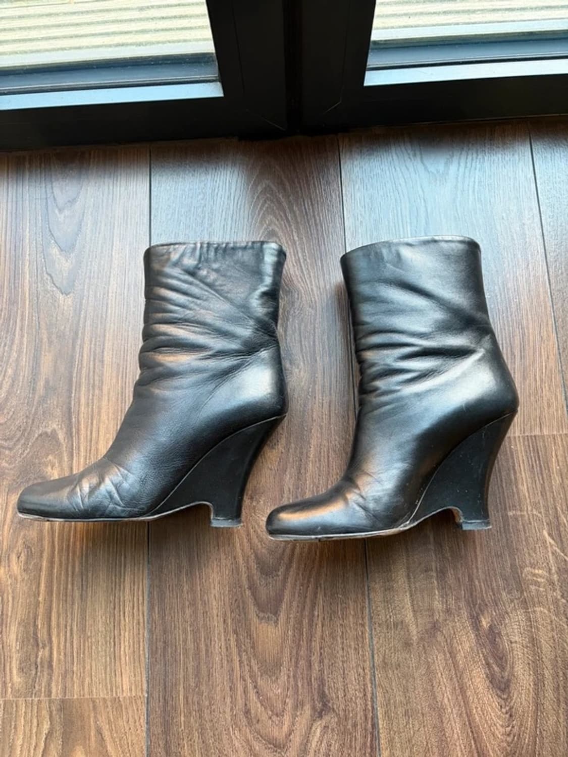 미우미우 힐 상품이미지2