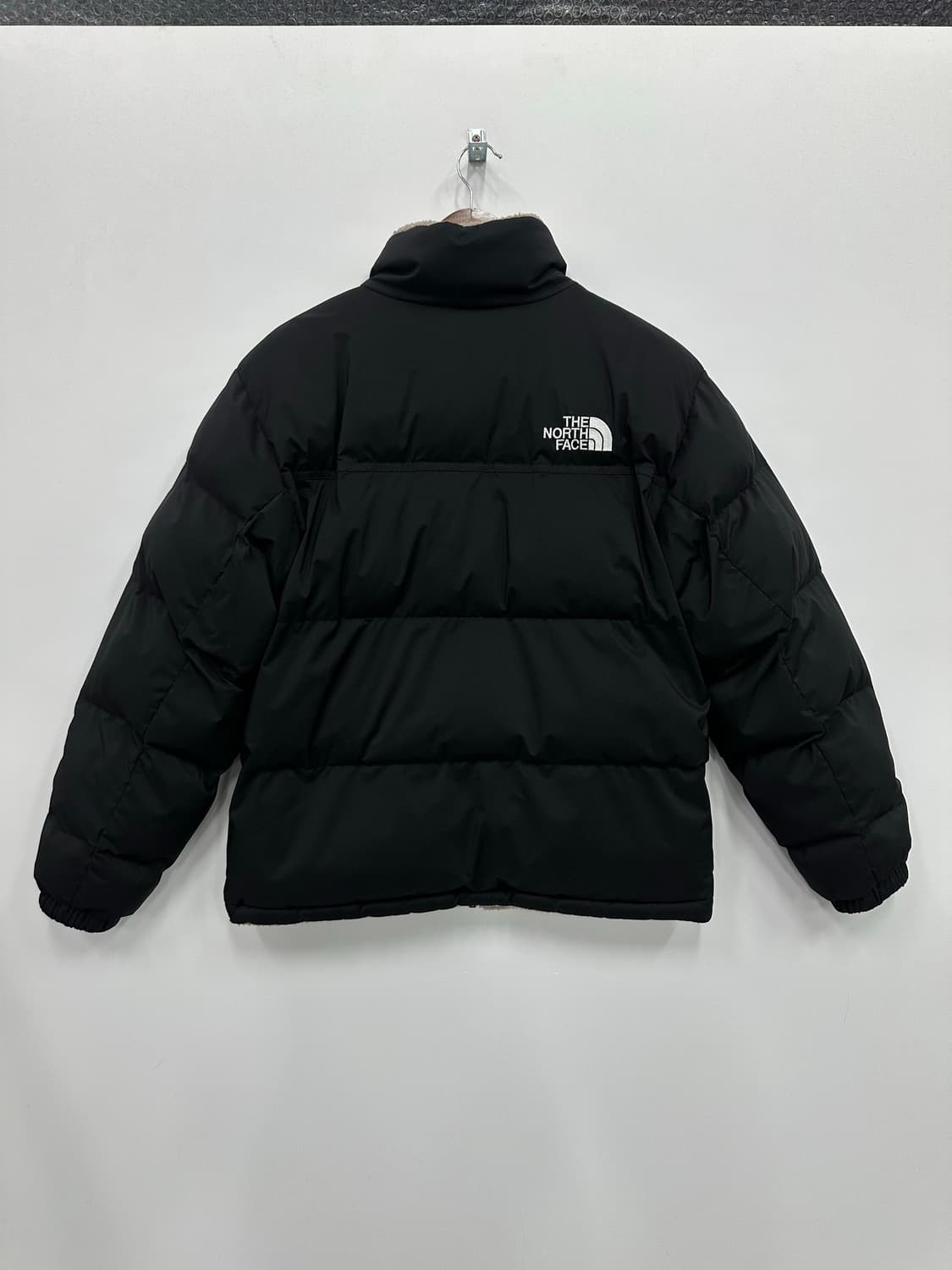 노스페이스 블랙 리버시블 패딩  상품이미지3