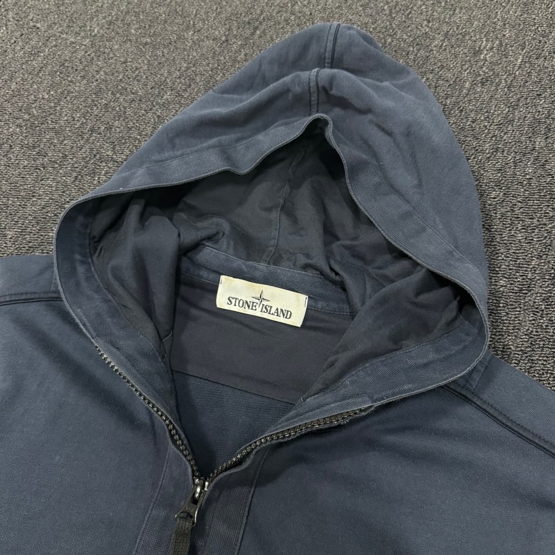 스톤아일랜드 네이비 후드집업 상품이미지9