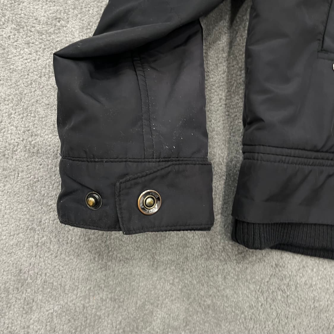 100 아식스 00s 바람막이 점퍼 상품이미지4