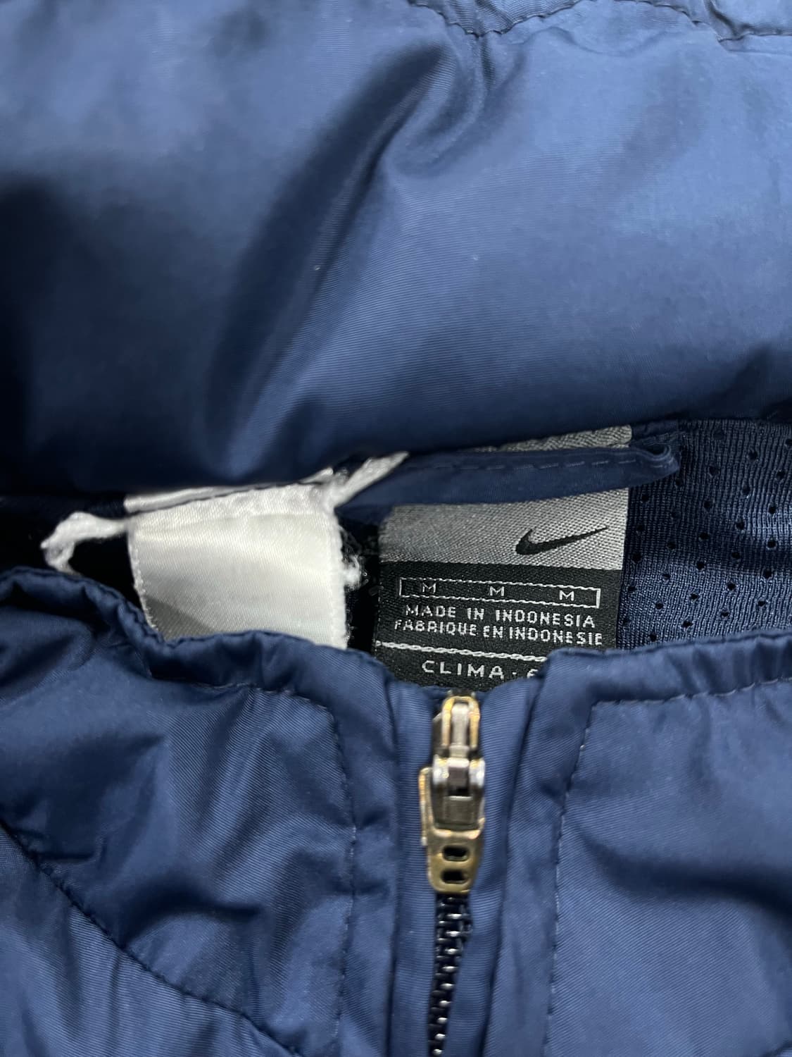 나이키 FC 바르셀로나 바람막이 상품이미지4