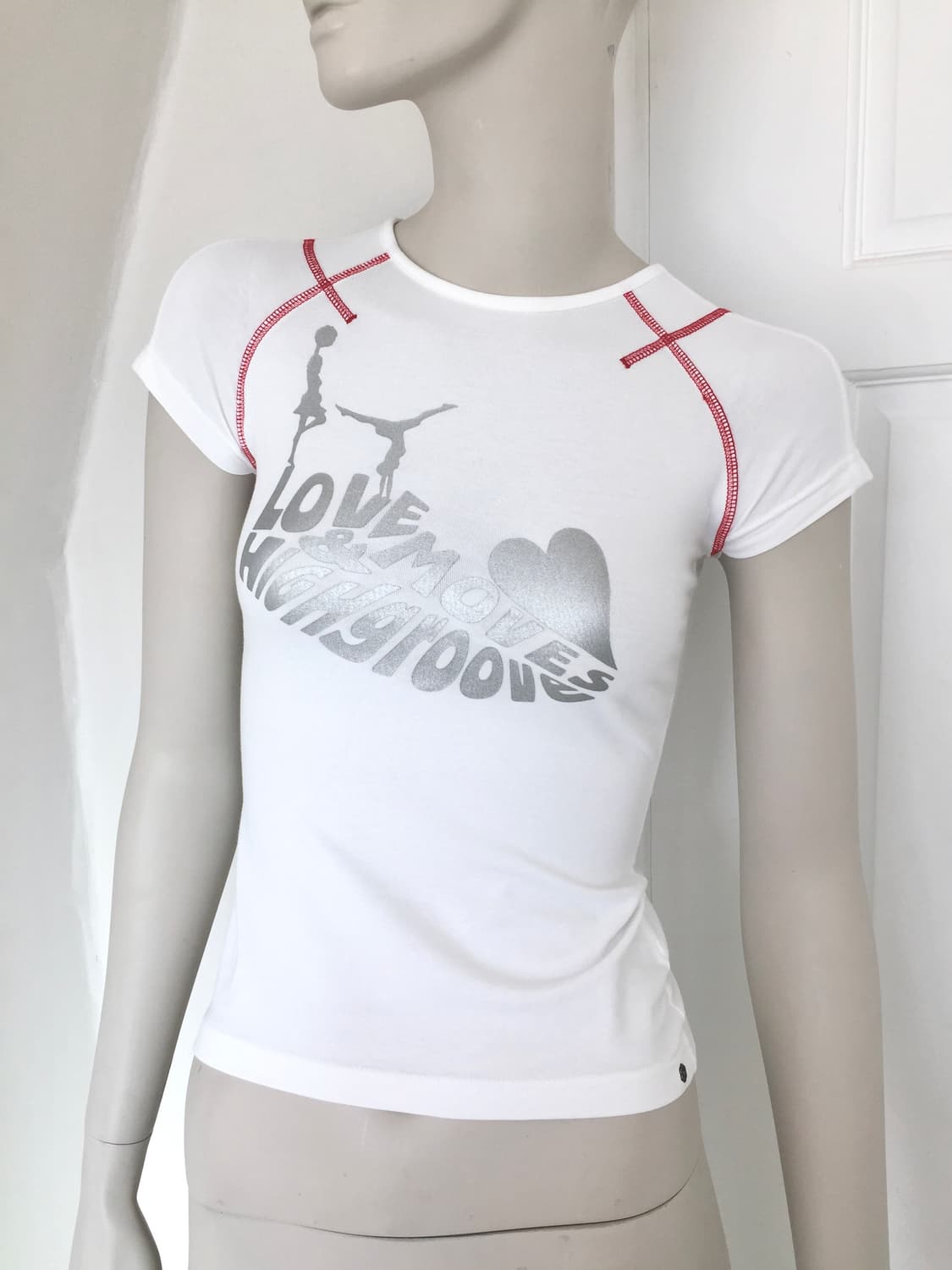 Silver Graphic  with Red Stitch Detail 상품이미지1